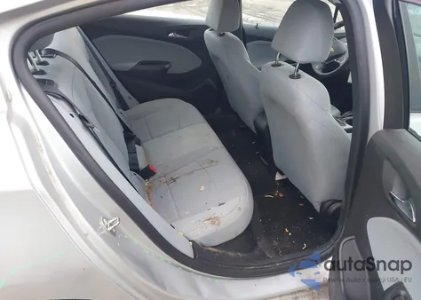 2019 Chevrolet Cruze Ls z USA, uszkodzony, nr VIN 1G1BC5SM1K7148173